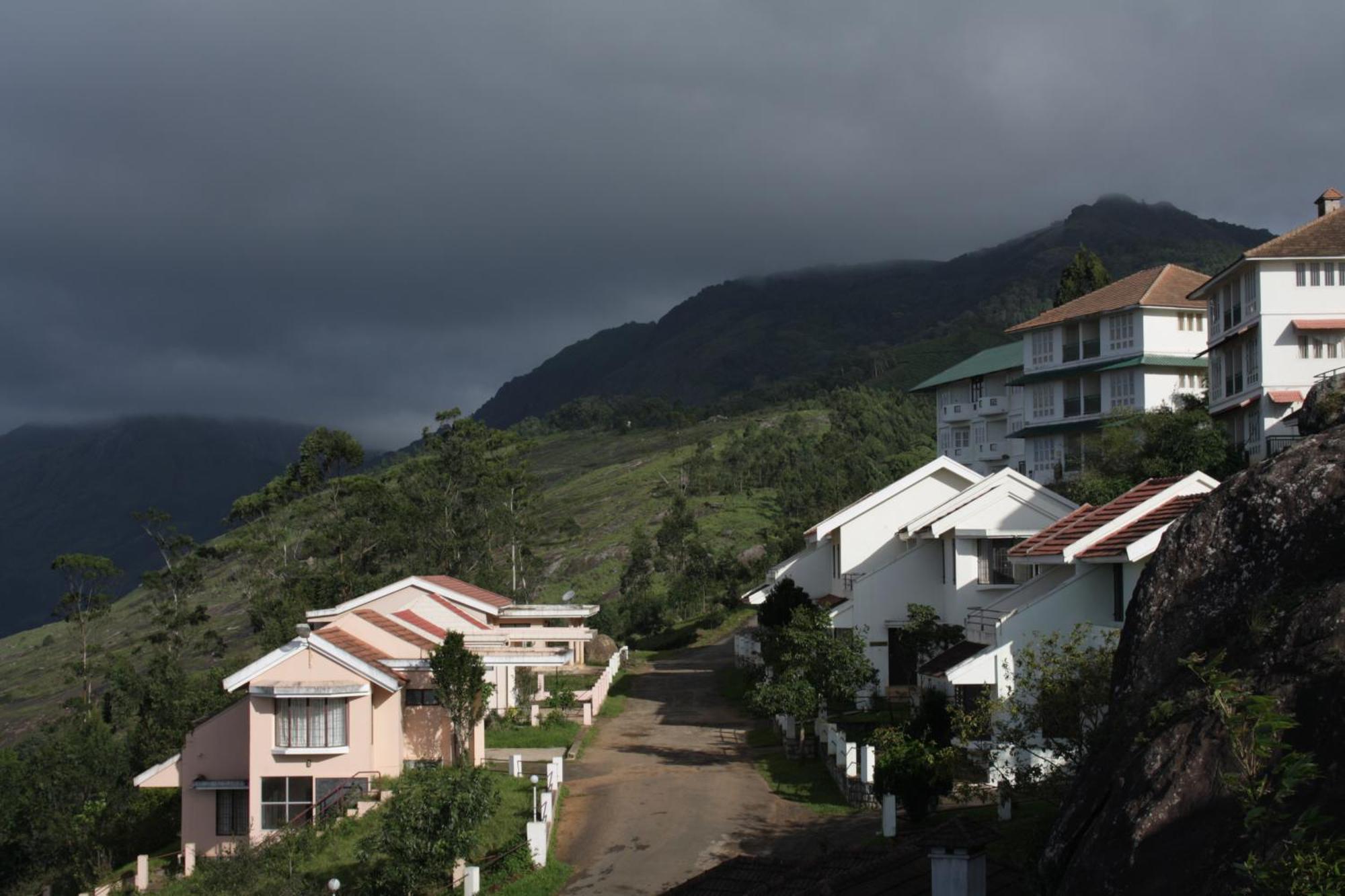 Ayur County Resort Chinnakanal Exterior foto